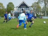 S.K.N.W.K. 3 - FC De Westhoek '20 4 (comp.) seizoen 2021-2022 (46/108)